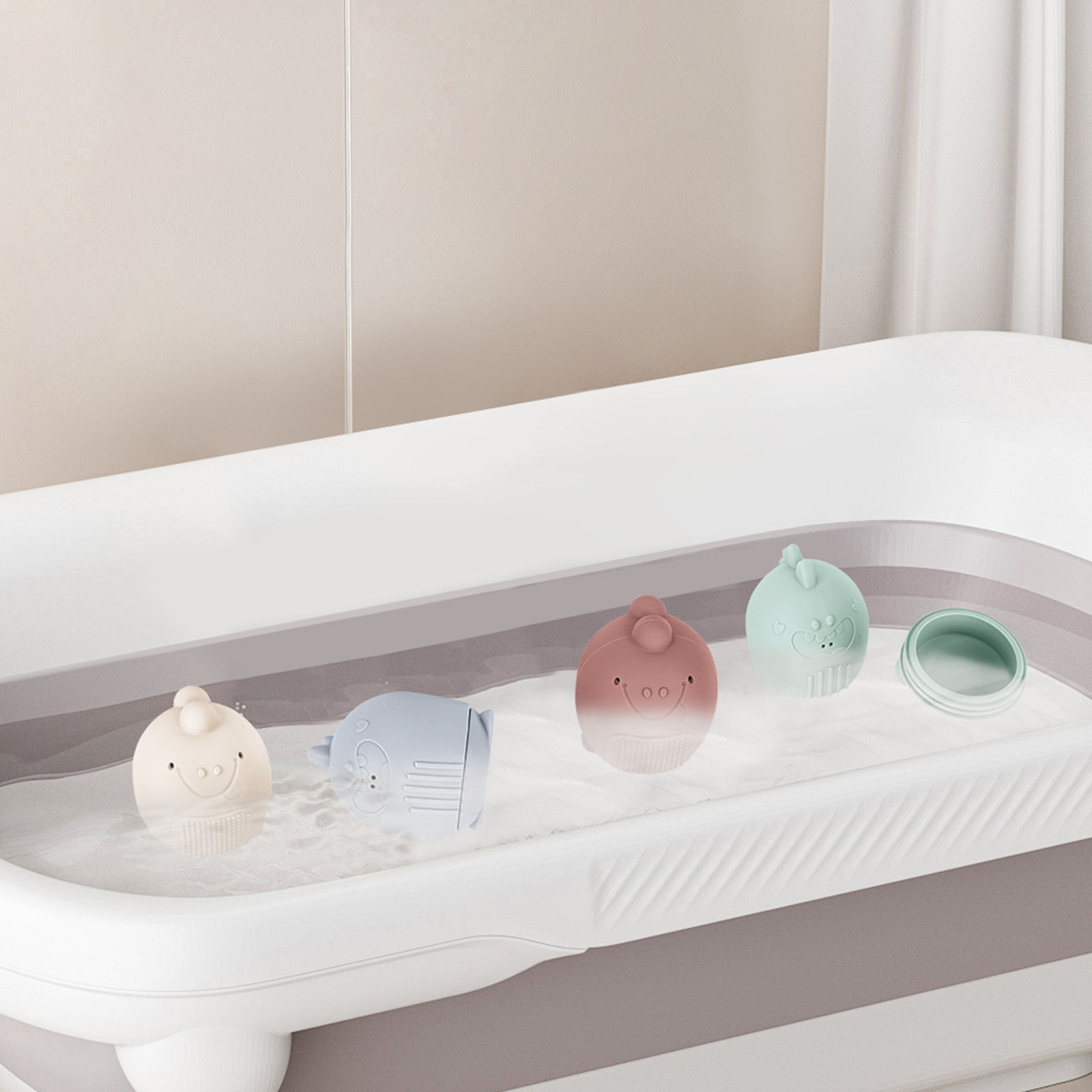 Small Bath Toys Silicone Boat and Dinosaur Float Rubber Baby Sprinkler