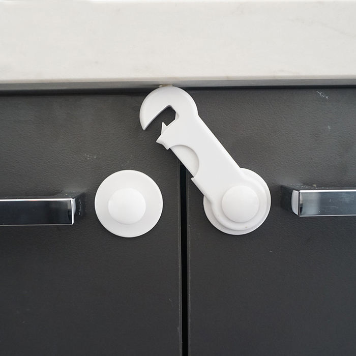 Probebi GC001 Baby Safety Locks ABS Child-Proof Strap for Outdoor Door