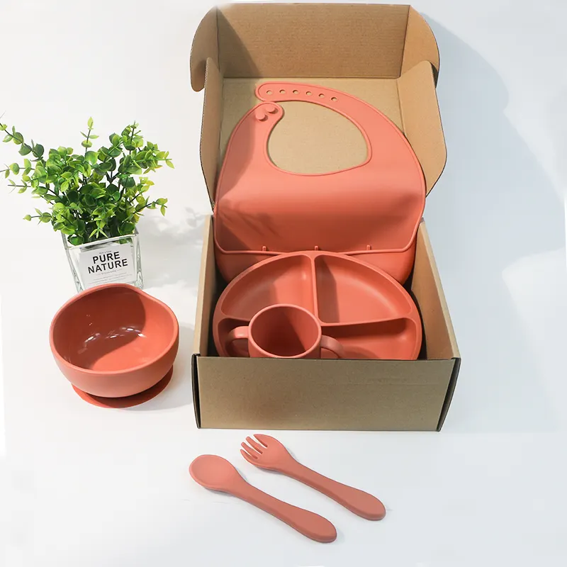 Cute Gourd Shaped Baby Feeding Set, 5 Piece Silicone Suction Bowl &